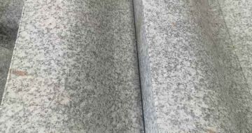 大庆芙蓉白S型拉丝面路沿石
