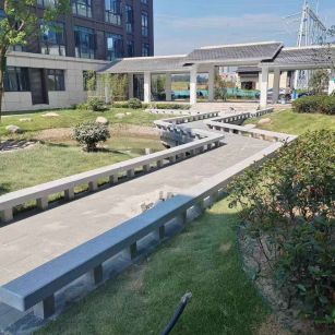 大庆 芝麻灰小区坐凳&栏杆安装效果