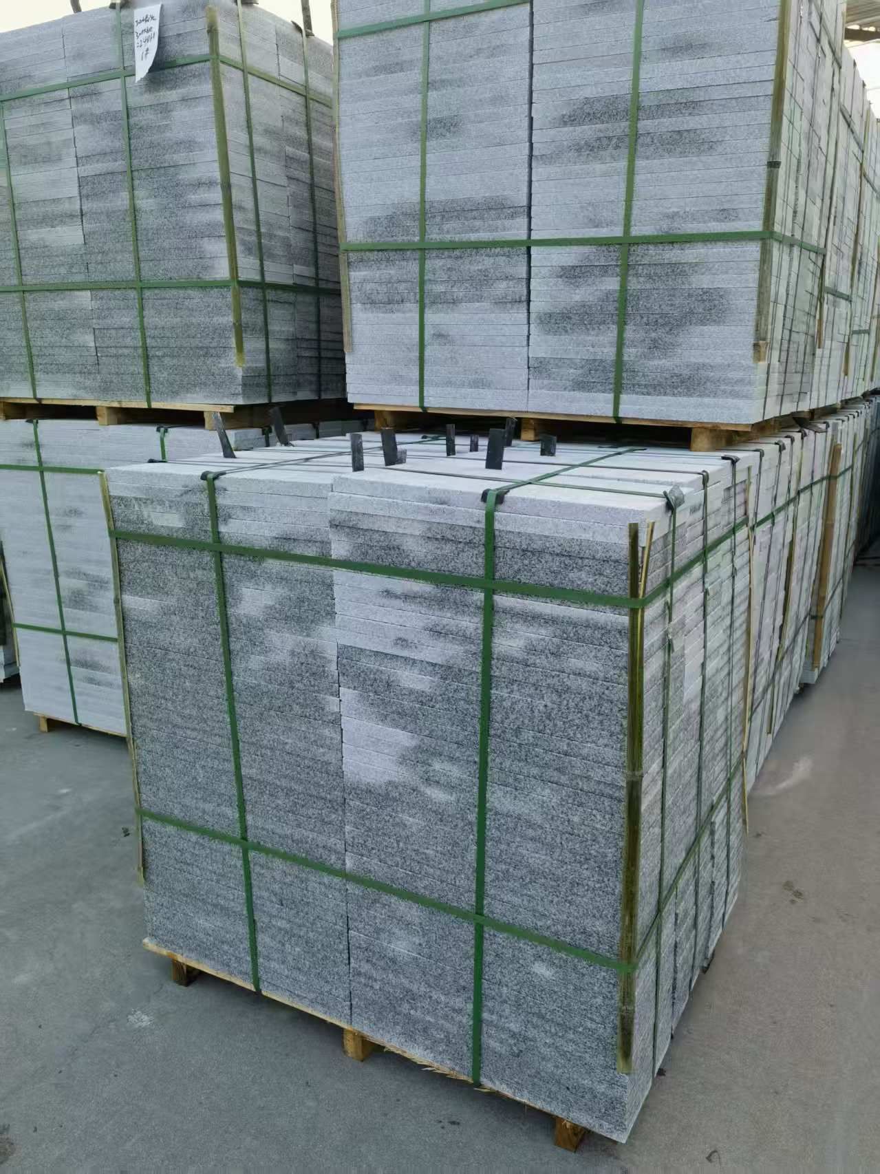 大庆 芝麻白地铺石材