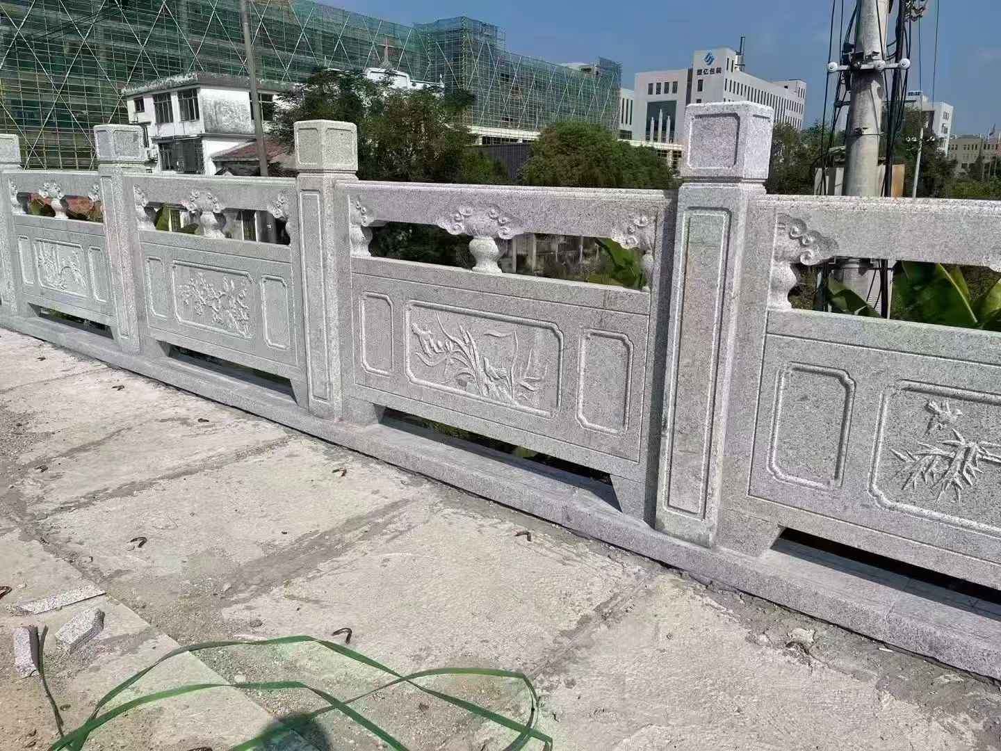 大庆 芝麻白栏杆