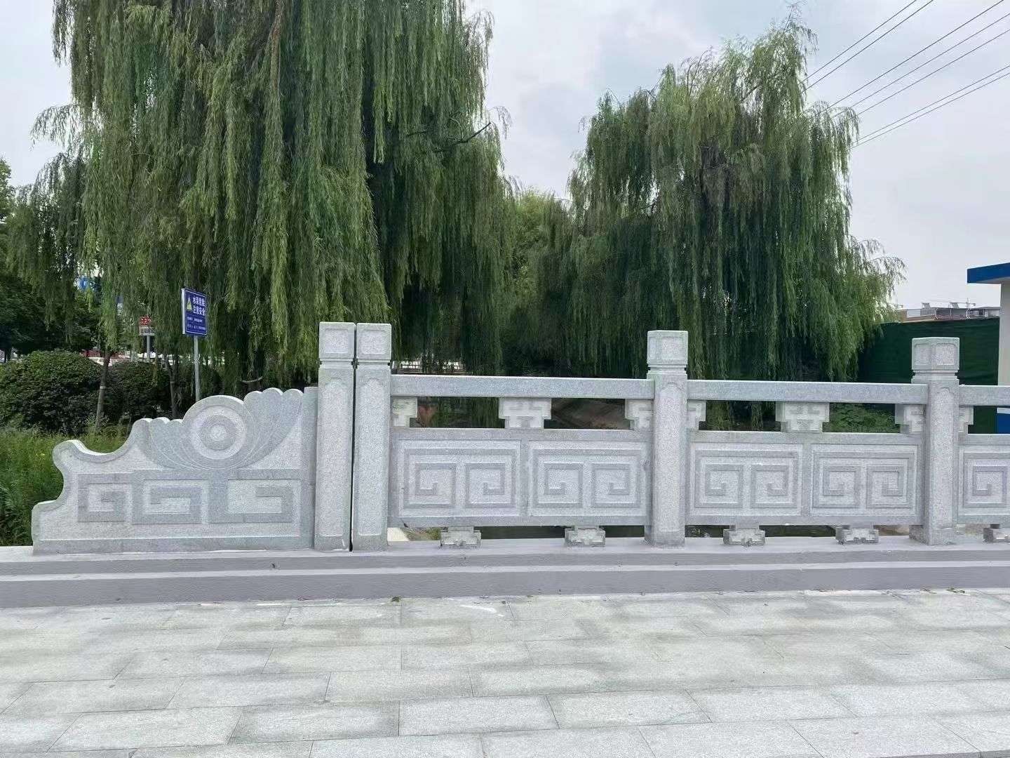 大庆 芝麻灰桥栏杆、河道栏杆安装效果