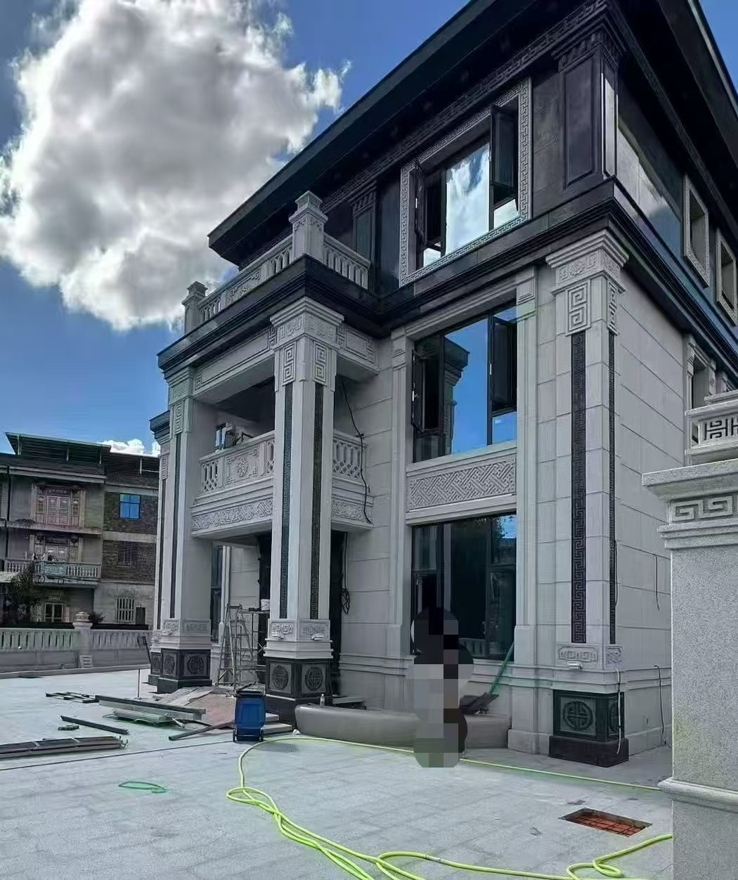 大庆 别墅干挂，芝麻白与芝麻黑完美配合